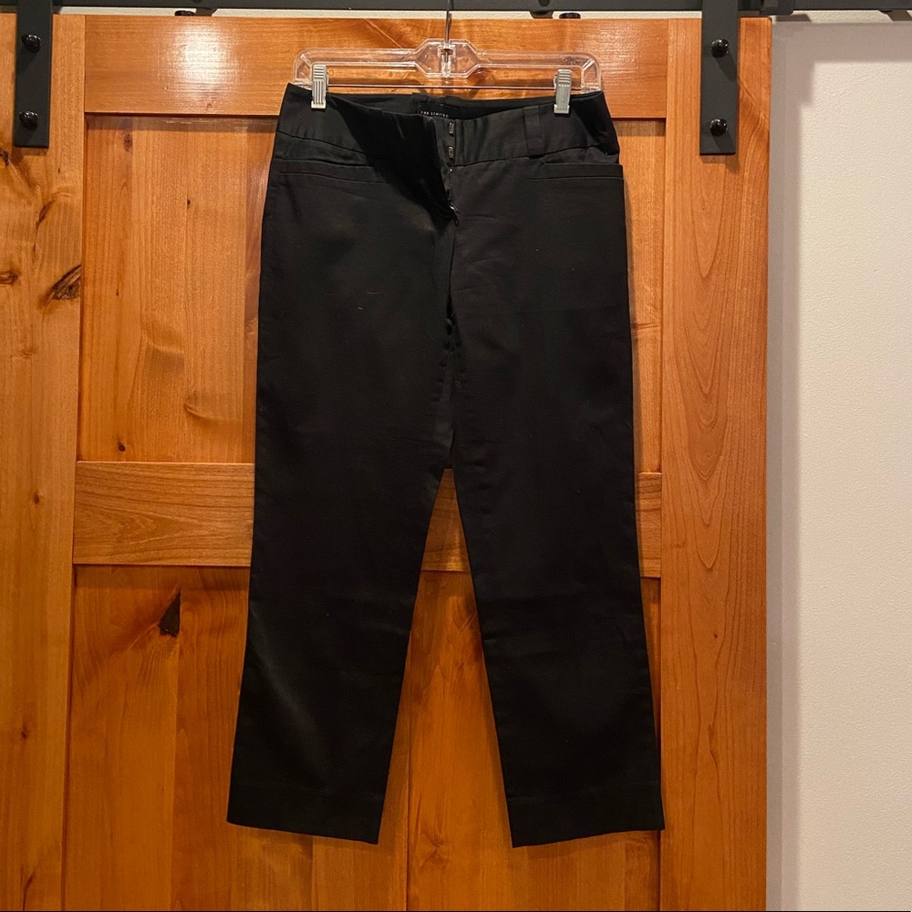Black capris